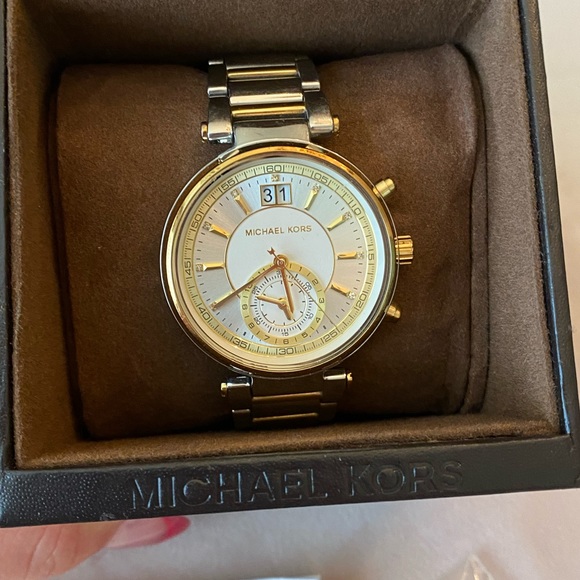 Michael Kors watch - Picture 5 of 8